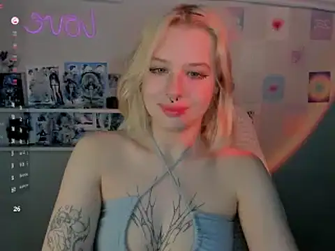 Snapshot of tender_kiitty chatting on 01-21-25, 01:22 tender kiitty online show from 01-21-25, 01:22