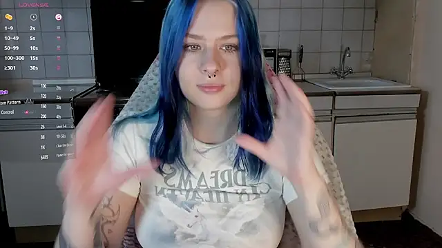 Snapshot of tender_kiitty chatting on 09-14-25, 02:49 tender kiitty online show from 09-14-25, 02:49