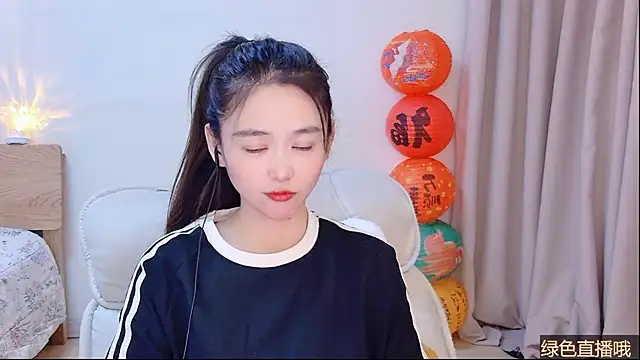 Snapshot of CN-Babycat chatting on 02-13-26, 04:19 CN-Babycat online show from 02-13-26, 04:19