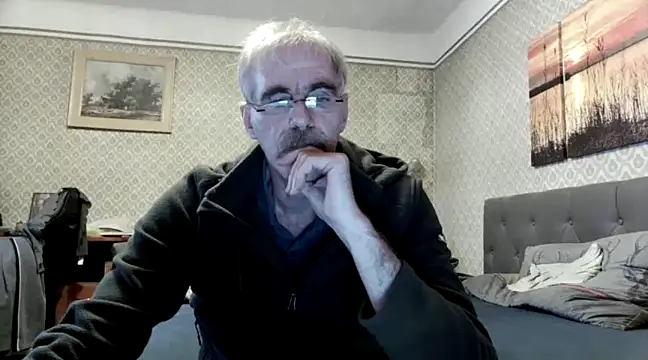Snapshot of farock chatting on 12-21-24, 03:09 farock online show from 12-21-24, 03:09