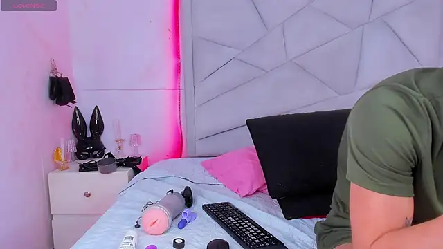 Snapshot of JACK_BLOSSOM_ chatting on 12-30-24, 07:32 JACK BLOSSOM online show from 12-30-24, 07:32