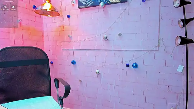 Snapshot of JACK_BLOSSOM_ chatting on 01-02-25, 11:52 JACK BLOSSOM online show from 01-02-25, 11:52