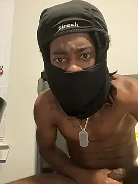 Snapshot of siscobob03 chatting on 12-16-24, 11:55 siscobob03 online show from 12-16-24, 11:55