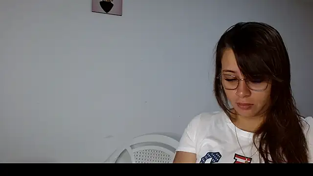 Paloma Desire online show from 11-13-25, 01:21