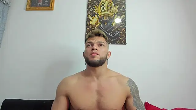 vincent carusso94 online show from 02-01-25, 10:44