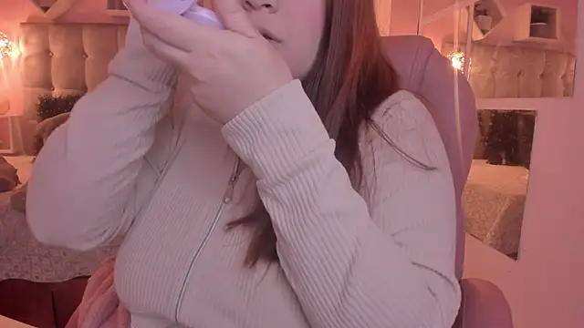 melanie hh online show from 10-06-25, 04:21