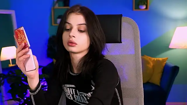 JadeCastle  online show from 01-17-26, 04:33