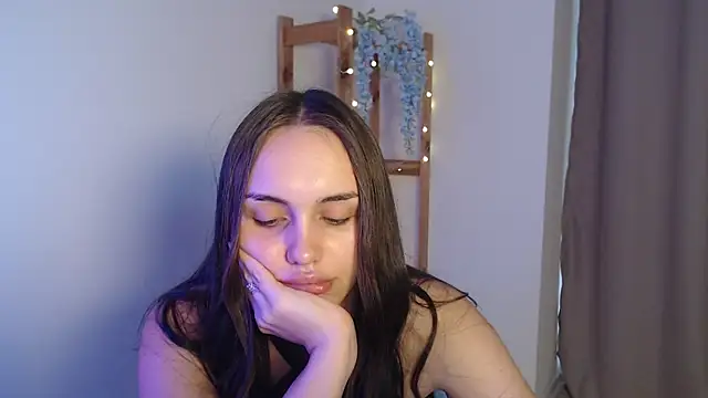 IrinaShayk18 online show from 01-03-25, 12:08