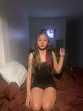 Snapshot of Nn065 chatting on 12-23-24, 08:03 Nn065 online show from 12-23-24, 08:03