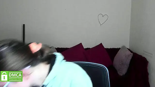 Alicia redfollow online show from 10-27-25, 12:09