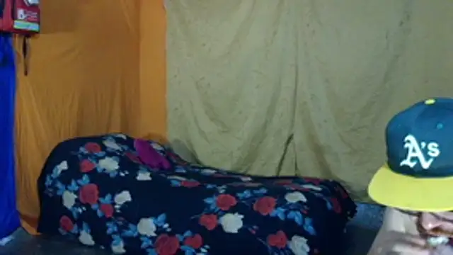 Snapshot of pecadodulce123 chatting on 12-16-25, 12:15 pecadodulce123 online show from 12-16-25, 12:15