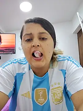 Miss balloonsmila online show from 11-20-25, 03:28