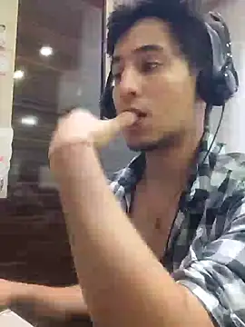 GamerQuinn online show from 12-21-24, 10:40