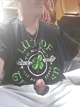 tileguyyy online show from 09-18-25, 04:36