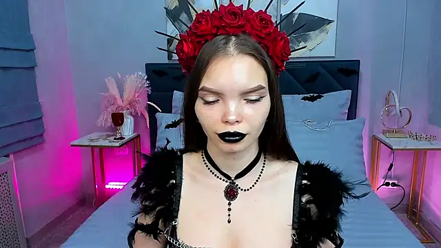 Snapshot of Curvy_Dynamite_ chatting on 10-29-25, 01:08 Curvy Dynamite online show from 10-29-25, 01:08