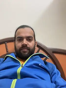 Arsh Loves Luv online show from 12-31-24, 06:24