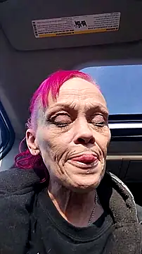 MommyMisfit online show from 12-20-25, 03:08