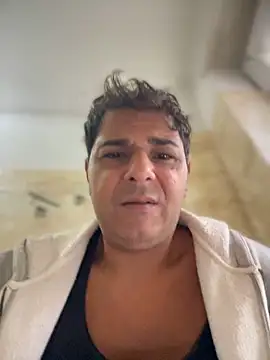 SecretlyDD online show from 10-17-25, 06:38