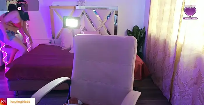 Emilly tay online show from 02-24-25, 05:53