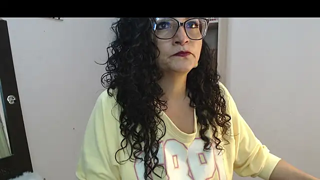 arianna ros3 online show from 01-05-25, 04:38