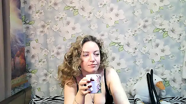 KattyLuuu online show from 10-09-25, 09:02