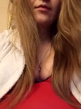 Snapshot of KattyLuuu chatting on 02-16-26, 07:43 KattyLuuu online show from 02-16-26, 07:43