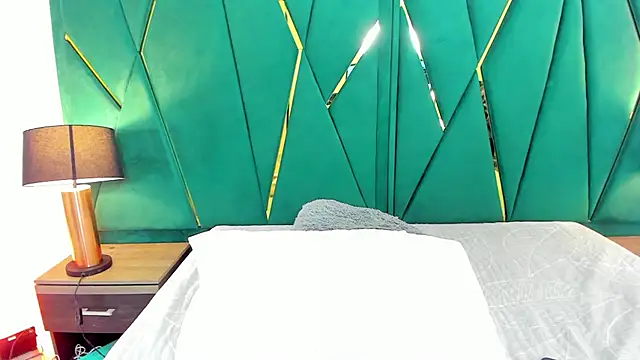 Snapshot of Tamara_Myller chatting on 01-25-25, 03:20 Tamara Myller online show from 01-25-25, 03:20