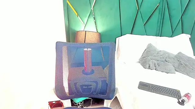 Snapshot of Tamara_Myller chatting on 02-01-25, 03:28 Tamara Myller online show from 02-01-25, 03:28