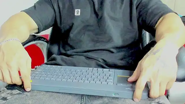 Snapshot of jeicob_gagnon chatting on 01-31-26, 11:58 jeicob gagnon online show from 01-31-26, 11:58