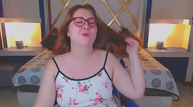 Snapshot of chloe_prg chatting on 02-26-25, 06:43 chloe prg online show from 02-26-25, 06:43