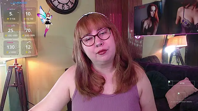 Snapshot of chloe_prg chatting on 11-25-25, 01:11 chloe prg online show from 11-25-25, 01:11