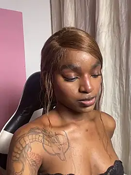 Zizi-campbel online show from 09-18-25, 07:54