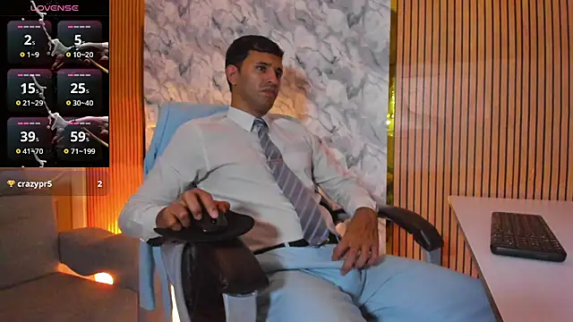 Hideintheoffice online show from 10-14-25, 02:23