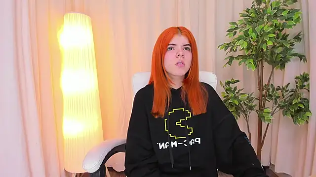 Maddy bennet online show from 02-19-25, 04:12