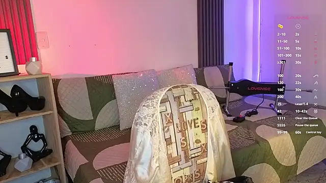 Fresita Rosita online show from 10-25-25, 01:07