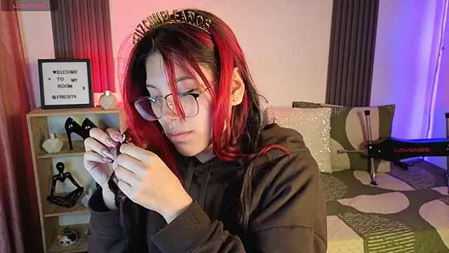 Fresita Rosita online show from 11-21-25, 12:48