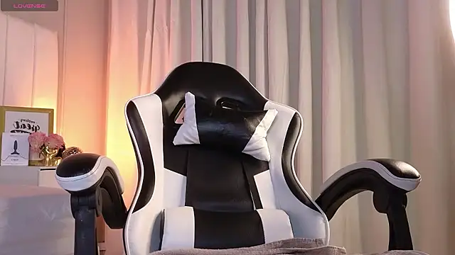 Snapshot of Samir_bear chatting on 01-12-26, 07:41 Samir bear online show from 01-12-26, 07:41