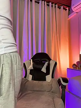 Snapshot of Samir_bear chatting on 01-14-26, 12:44 Samir bear online show from 01-14-26, 12:44