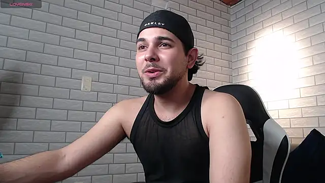 Snapshot of Samir_bear chatting on 03-13-26, 01:45 Samir bear online show from 03-13-26, 01:45