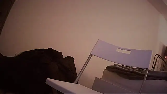 Snapshot of teek1234_1 chatting on 12-20-24, 04:31 teek1234 1 online show from 12-20-24, 04:31