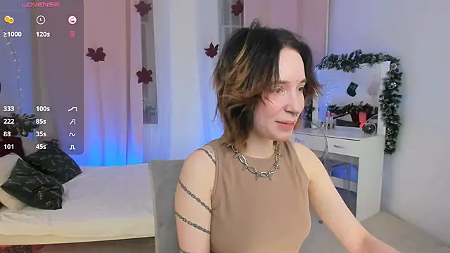 lilithlunna online show from 01-07-25, 10:30