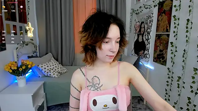 lilithlunna online show from 01-17-25, 10:45