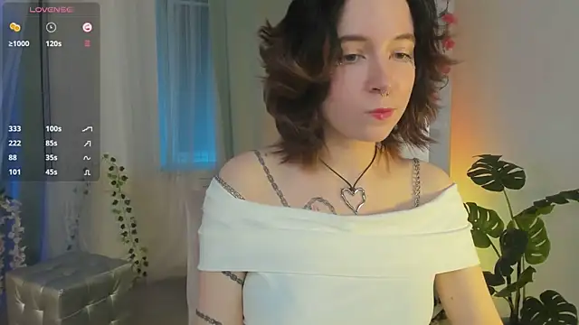 lilithlunna online show from 02-18-25, 09:53