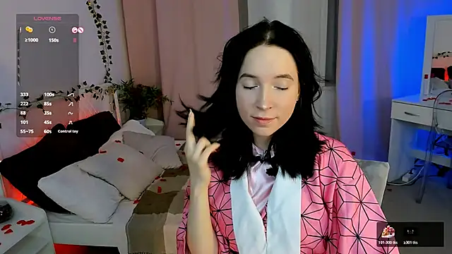 lilithlunna online show from 11-09-25, 09:57