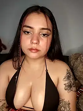 Snapshot of Ema_kraus chatting on 02-03-25, 11:15 Ema kraus online show from 02-03-25, 11:15