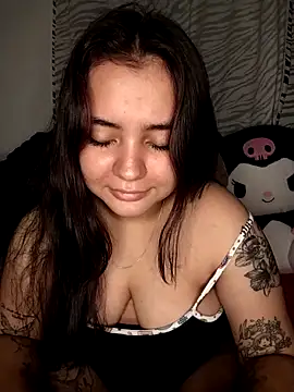 Snapshot of Ema_kraus chatting on 03-11-25, 04:21 Ema kraus online show from 03-11-25, 04:21