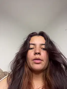 Snapshot of Ema_kraus chatting on 02-14-26, 12:18 Ema kraus online show from 02-14-26, 12:18