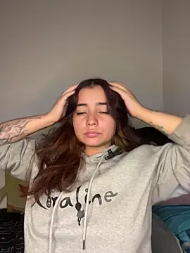 Snapshot of Ema_kraus chatting on 02-25-26, 02:54 Ema kraus online show from 02-25-26, 02:54