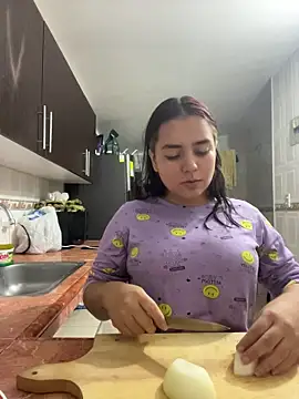 Snapshot of Ema_kraus chatting on 02-28-26, 01:28 Ema kraus online show from 02-28-26, 01:28