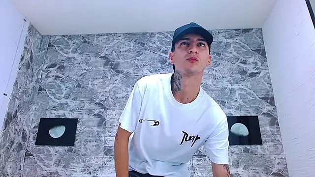 Angel xxx online show from 01-15-26, 11:37